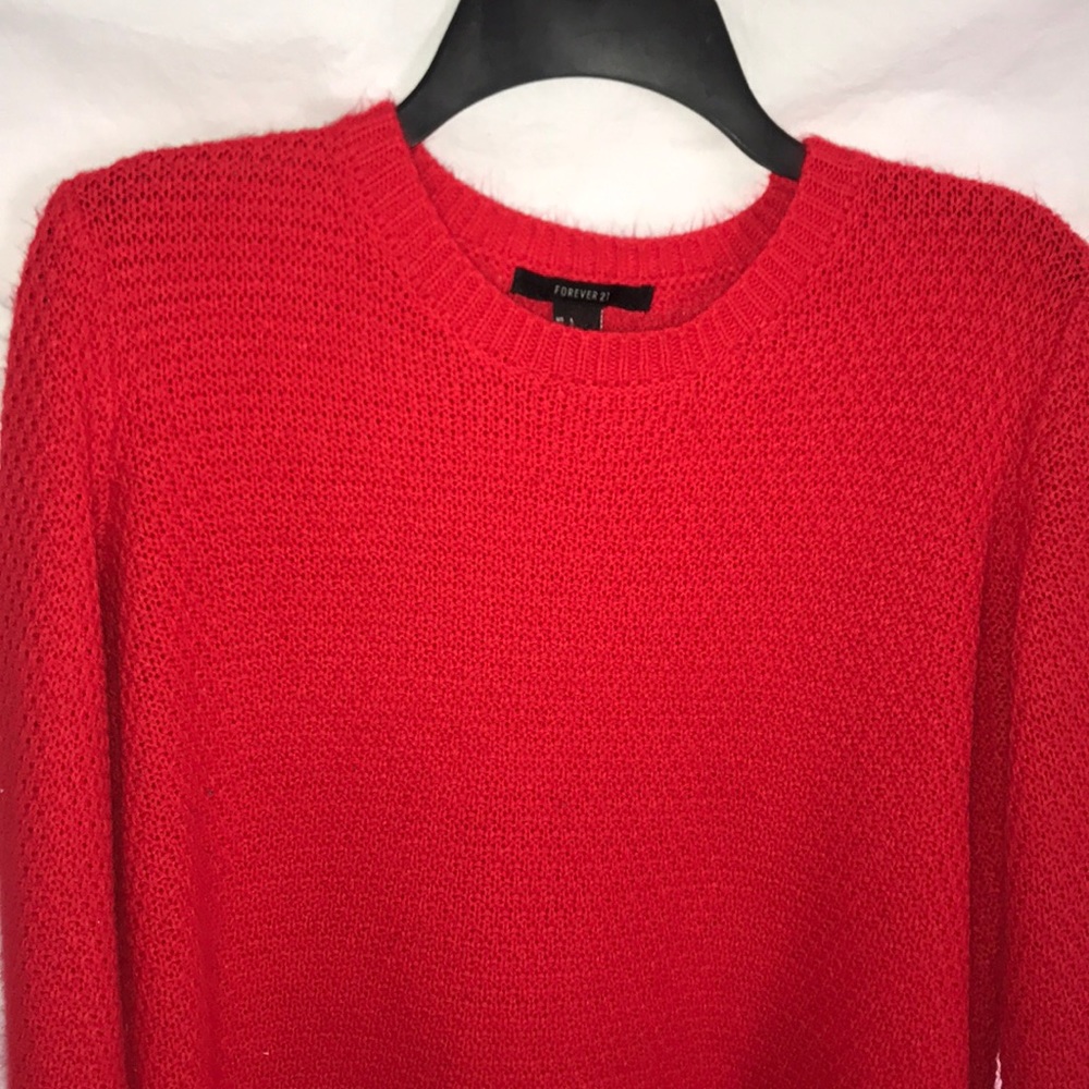 Red sweater - Picture 3 of 4